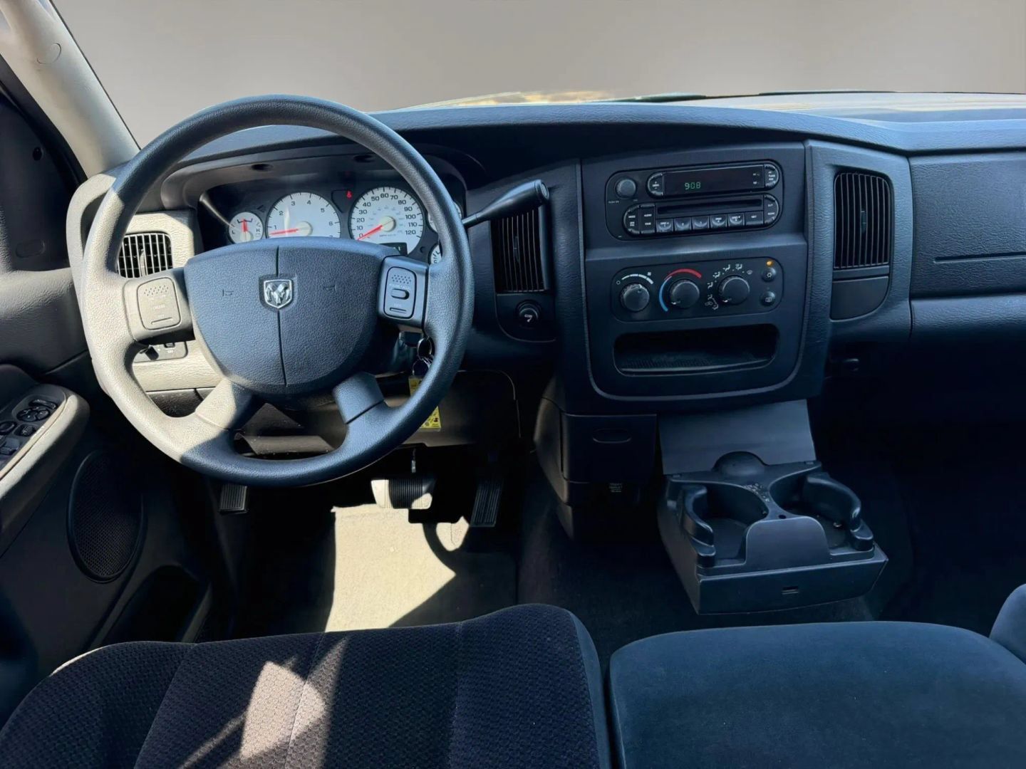 Used 2005 Dodge Ram 1500 Truck SLT RWD image 14