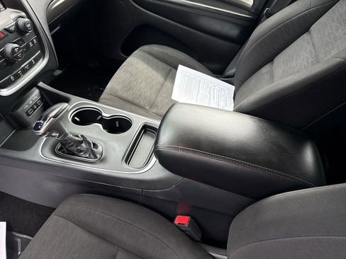 Used 2019 Dodge Durango SXT w/ 3rd Row Seating Group AWD/4WD image 22