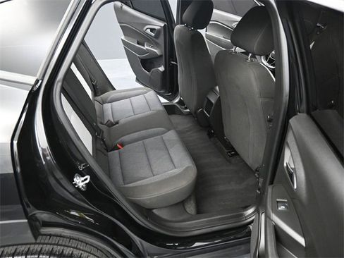 Used 2024 Chevrolet Trax RS w/ Driver Confidence Package image 27