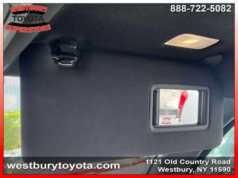 Used 2025 Toyota 4Runner SR5 AWD/4WD image 30