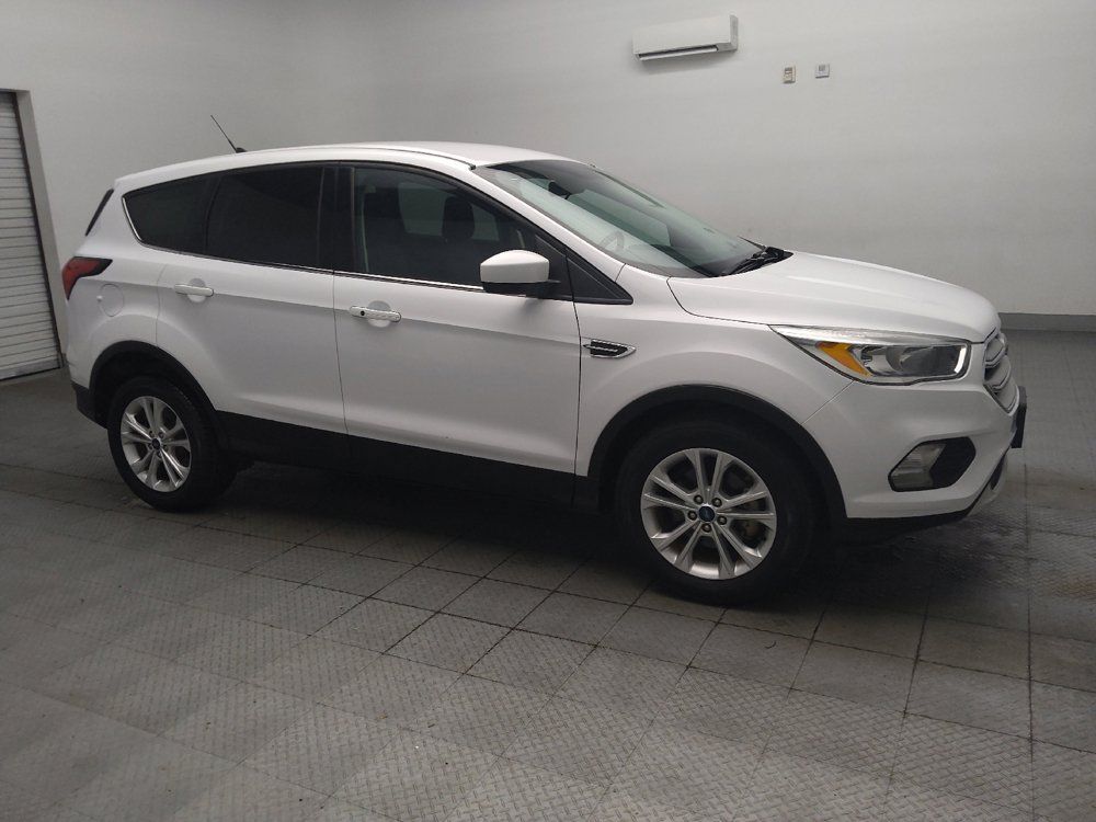 Used 2019 Ford Escape SE FWD image 11