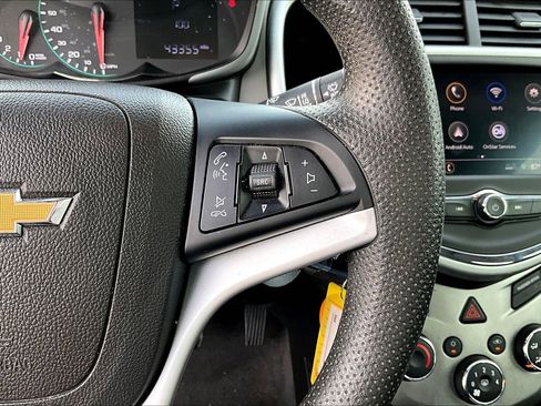 Used 2020 Chevrolet Sonic LT FWD image 6