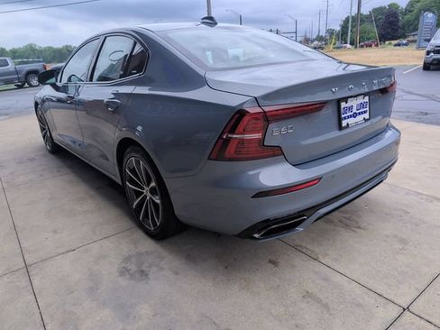 Used 2022 Volvo S60 B5 Momentum AWD/4WD image 7