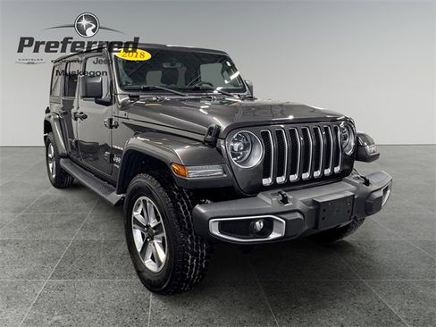 Used 2018 Jeep Wrangler Unlimited Sahara image 1