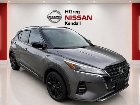 Used 2021 Nissan Kicks SR FWD image 5