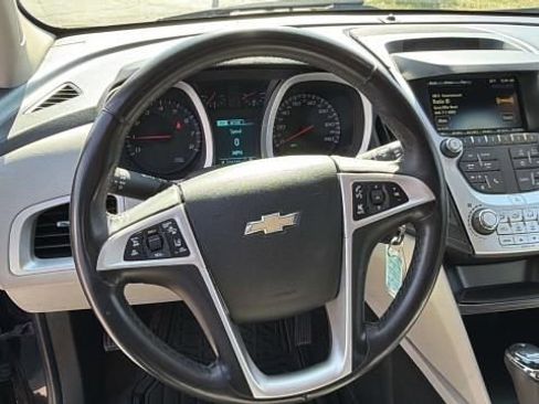 Used 2017 Chevrolet Equinox LT w/ Driver Confidence Package II AWD/4WD image 11