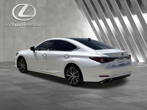 Certified 2023 Lexus ES 350 w/ Premium Package FWD image 2