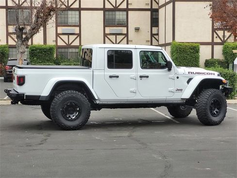 Used 2023 Jeep Gladiator Rubicon w/ Cold Weather Group image 4