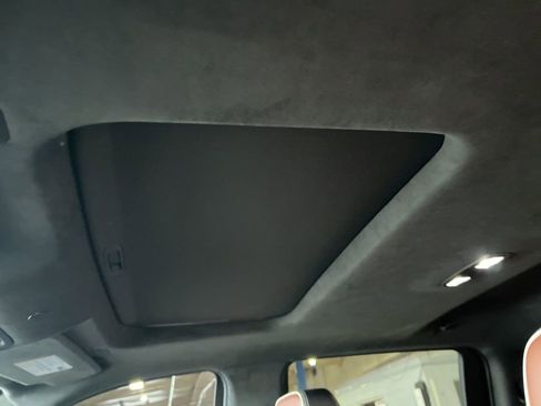 Used 2023 GMC Sierra 1500 Denali Ultimate image 9