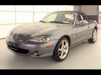 Used 2003 MAZDA MX-5 Miata RWD video 1