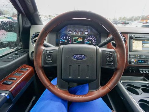 Used 2012 Ford F250 King Ranch w/ King Ranch w/Chrome Pkg image 23