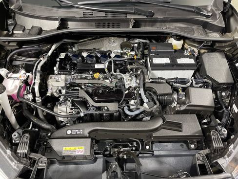 Certified 2026 Toyota Corolla Cross XLE FWD image 9
