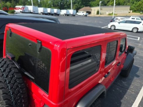 Used 2024 Jeep Wrangler Unlimited Sport AWD/4WD image 8