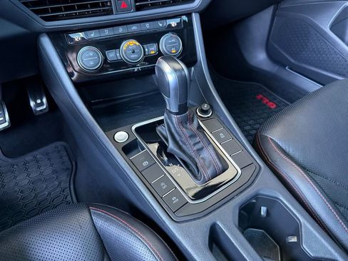 Used 2021 Volkswagen Jetta GLI FWD image 23