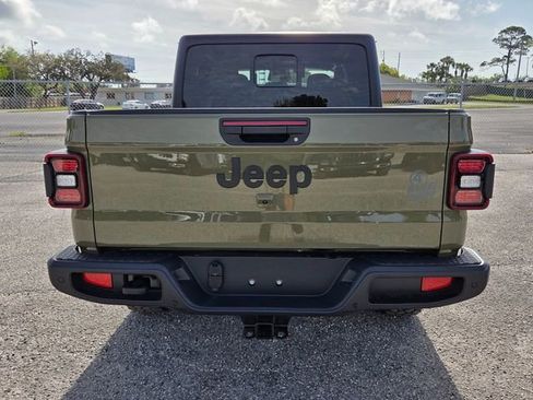 Used 2026 Jeep Gladiator Willys image 6