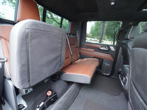 Used 2025 GMC Sierra 2500 Denali Ultimate AWD/4WD image 30