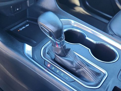 Used 2023 Chevrolet Traverse LT image 14