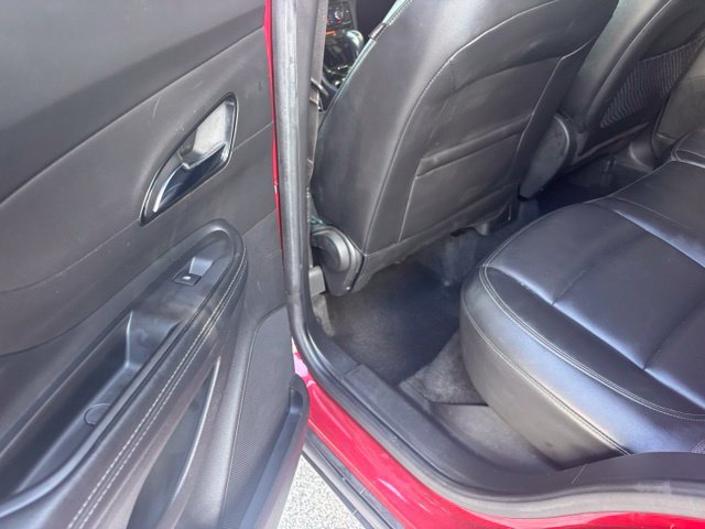 Used 2019 Buick Encore Essence FWD image 34