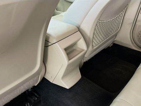 Used 2011 Subaru Outback 2.5i Limited w/ PWR Moonroof Pkg image 25