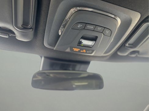 Used 2024 Toyota Corolla SE image 29