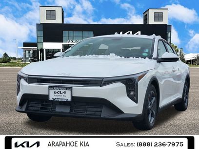 New 2025 Kia K4 LXS