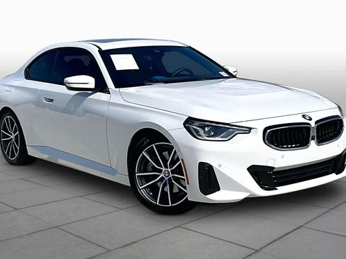 Used 2024 BMW 230i Coupe w/ Premium Package RWD image 2