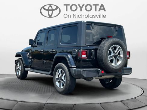 Used 2021 Jeep Wrangler Unlimited Sahara AWD/4WD image 3