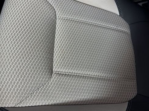 Used 2022 Subaru Forester Premium image 18