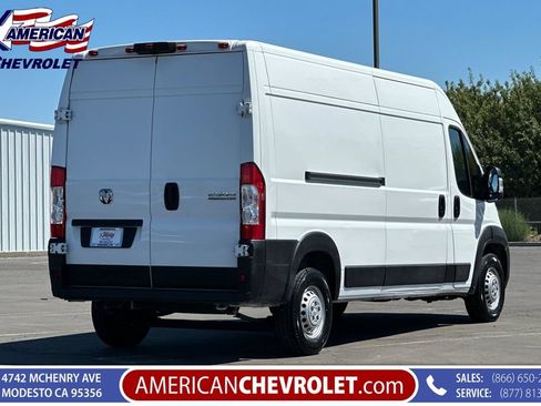 Used 2025 RAM ProMaster 2500 w/ Convenience Group FWD image 4