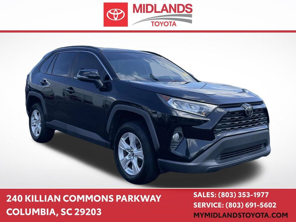 Used 2021 Toyota RAV4 XLE FWD image 1