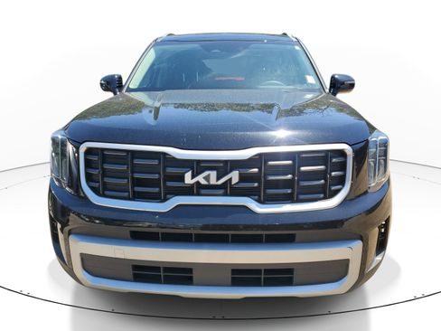 Used 2024 Kia Telluride S w/ S Sunroof Package FWD image 2