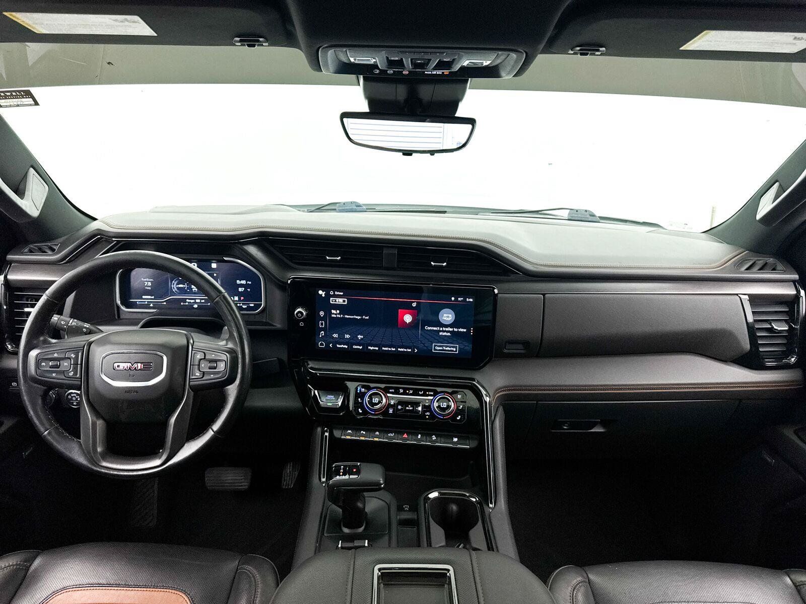 Used 2022 GMC Sierra 1500 AT4 w/ AT4 Premium Package AWD/4WD image 23