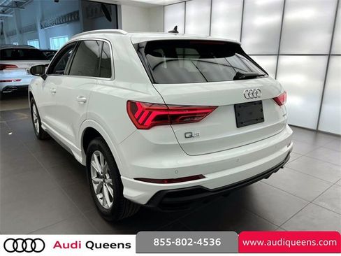 Used 2023 Audi Q3 2.0T Premium w/ Convenience Package image 7