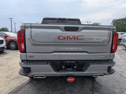 Used 2024 GMC Sierra 1500 AT4 w/ Technology Package AWD/4WD image 3