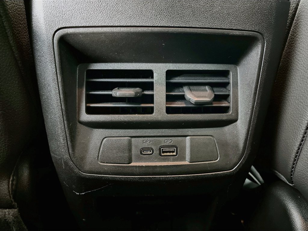 Used 2023 GMC Canyon Denali AWD/4WD image 32