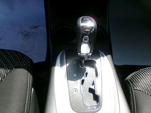 Used 2014 Dodge Journey SXT w/ Flexible Seating Group image 17