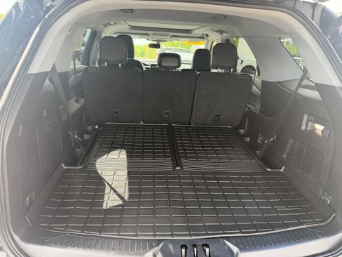 Certified 2021 Ford Explorer XLT w/ Equipment Group 202A AWD/4WD image 13