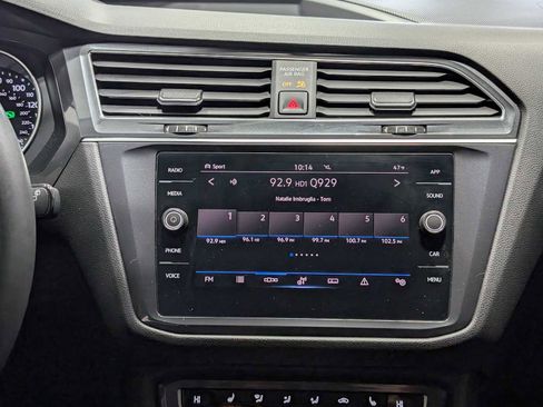 Used 2021 Volkswagen Tiguan SE image 15