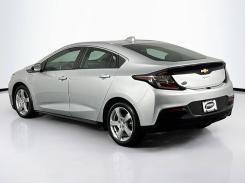 Used 2018 Chevrolet Volt LT image 9