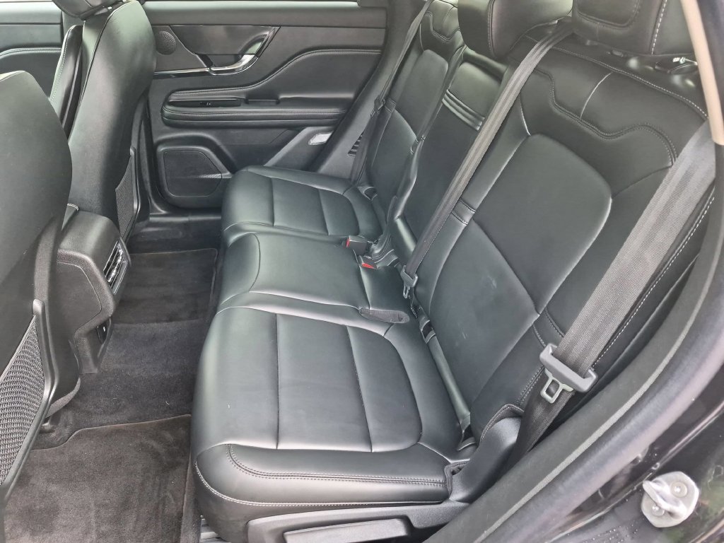 Used 2025 Lincoln Corsair AWD image 20