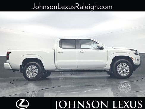 Used 2023 Nissan Frontier SV w/ Technology Package image 20