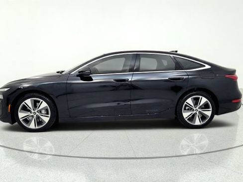 Used 2025 Audi A6 e-tron Premium Plus w/ Premium Plus RWD image 5