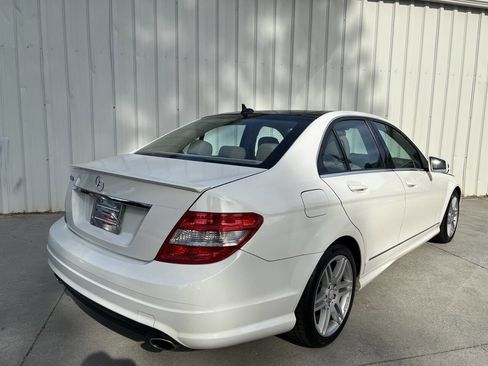 Used 2010 Mercedes-Benz C 350 Sport image 3
