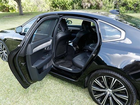 Used 2023 Volvo S90 B6 Plus AWD/4WD image 26