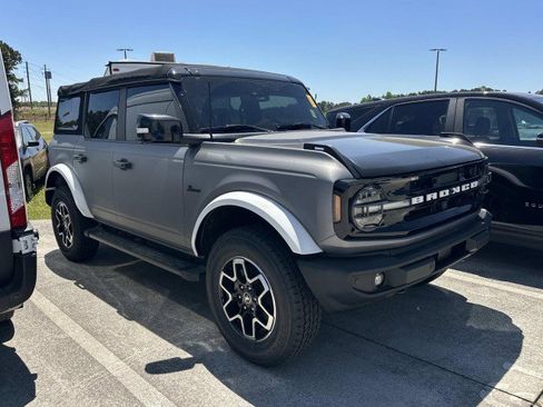 Used 2022 Ford Bronco Outer Banks AWD/4WD image 1