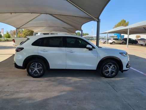 Used 2024 Honda HR-V EX-L image 4