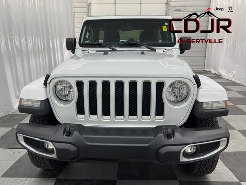 Used 2020 Jeep Wrangler Unlimited Sahara AWD/4WD image 9