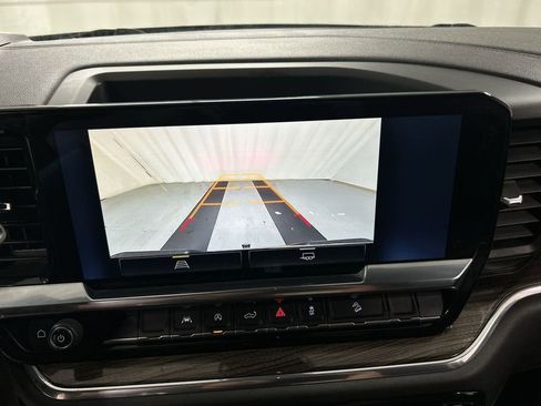 Certified 2023 Chevrolet Silverado 1500 LT AWD/4WD image 15