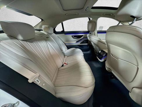 Used 2023 Mercedes-Benz S 500 4MATIC image 26