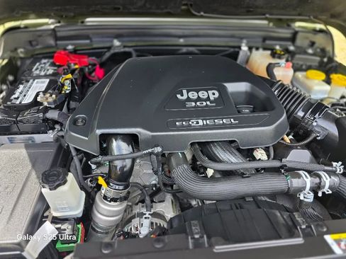 Used 2021 Jeep Wrangler Unlimited Rubicon AWD/4WD image 25
